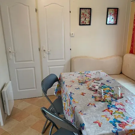 Mobil Home 6/8 Personnes *